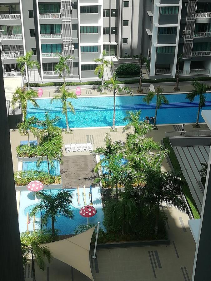 Fz Almyra Homestay Kajang Exterior foto