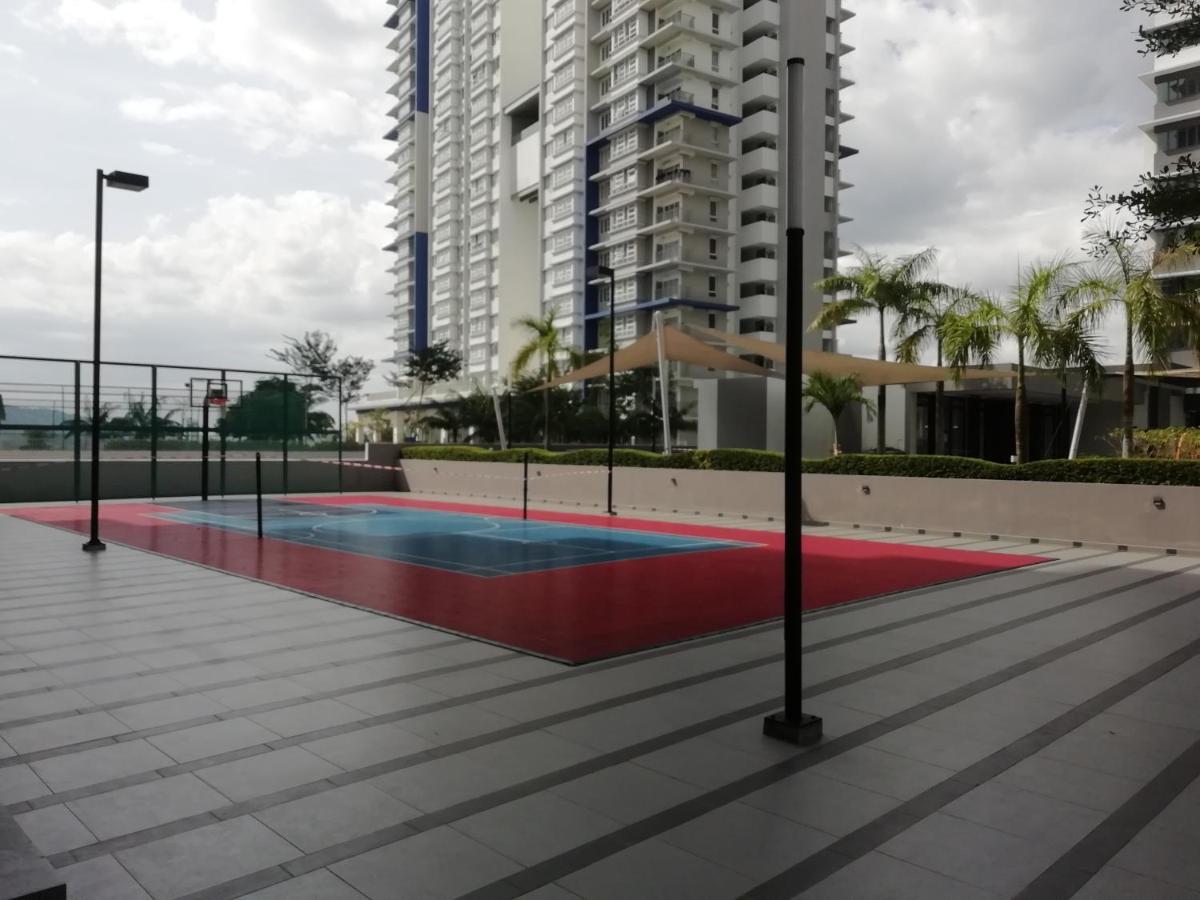Fz Almyra Homestay Kajang Exterior foto